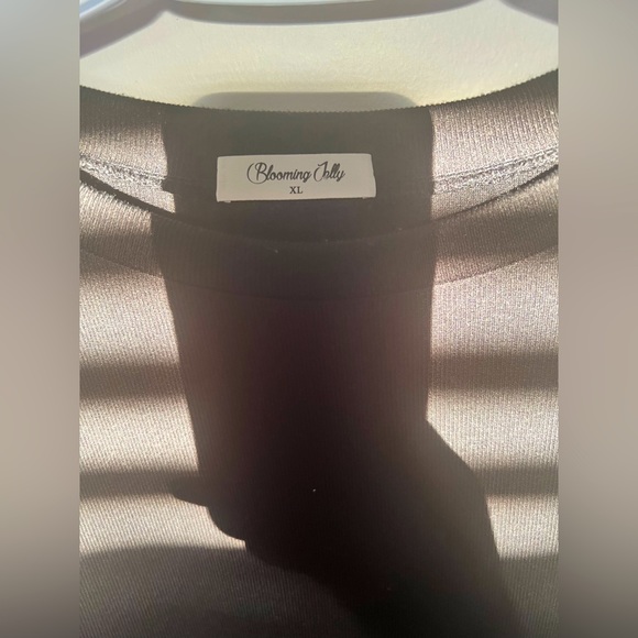 Long Sleeve Knit - Picture 2 of 4